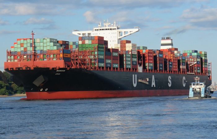 Sea cargo containers